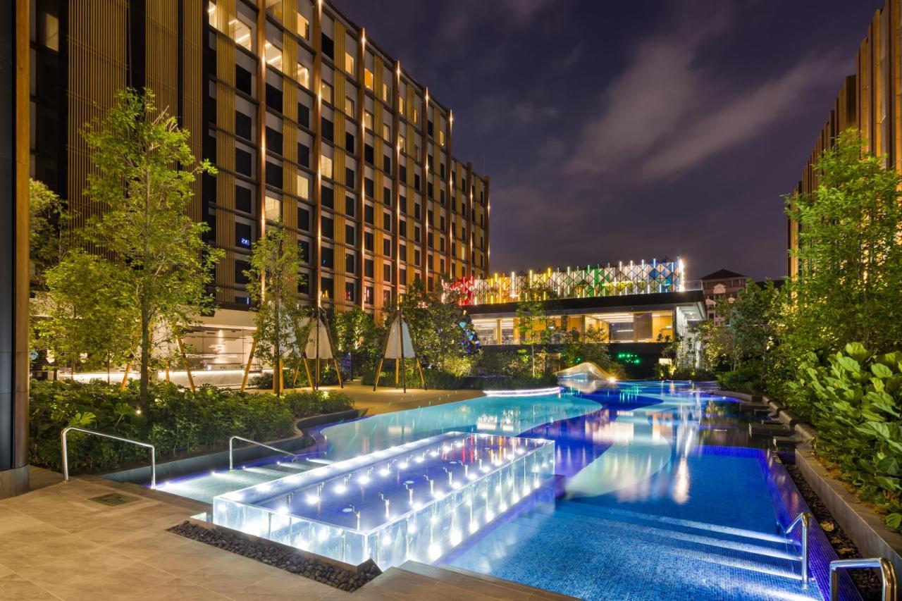 M Resort & Hotel Kuala Lumpur Extérieur photo The Panorama pool at The Panorama